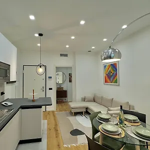 https://appartamento-city-life.italymilanhotels.net